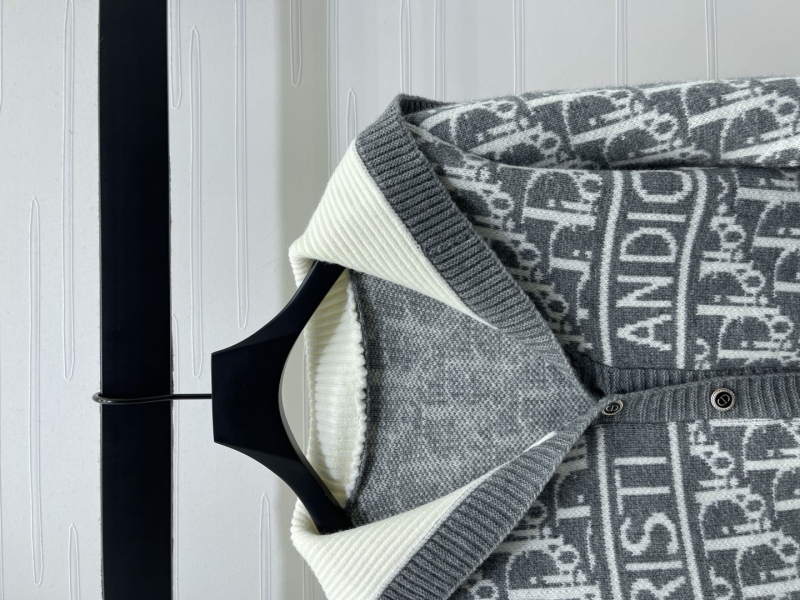 chr1st1an D10r sweaters